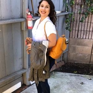 Meet your Posher, Jessica